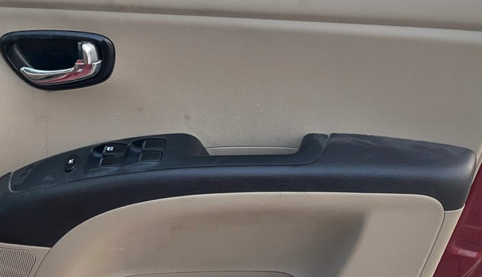 2013 Hyundai i10 SPORTZ 1.1, Petrol, Manual, 50,742 km, Driver Side Door Panels Control