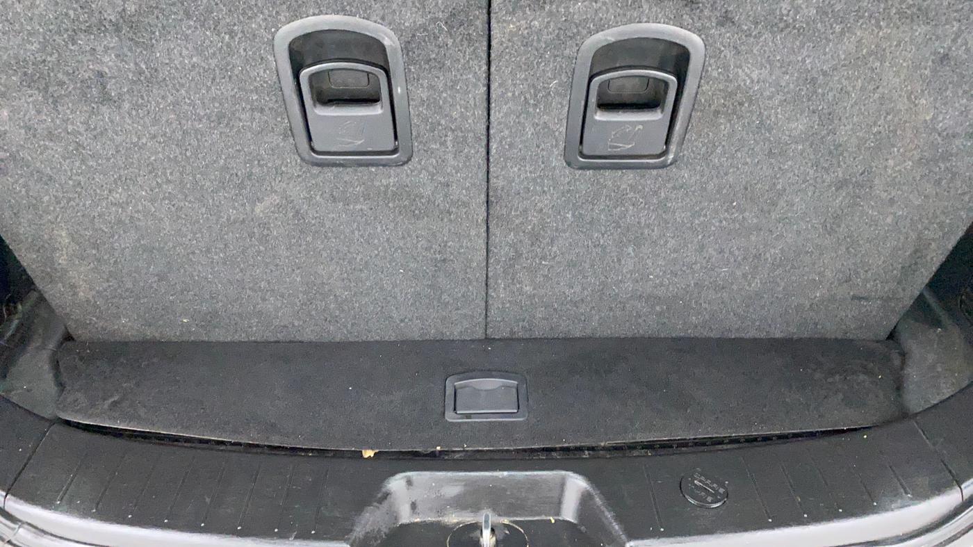 2019 Mahindra XUV500 W9, Diesel, Manual, 38,535 km, Boot Inside