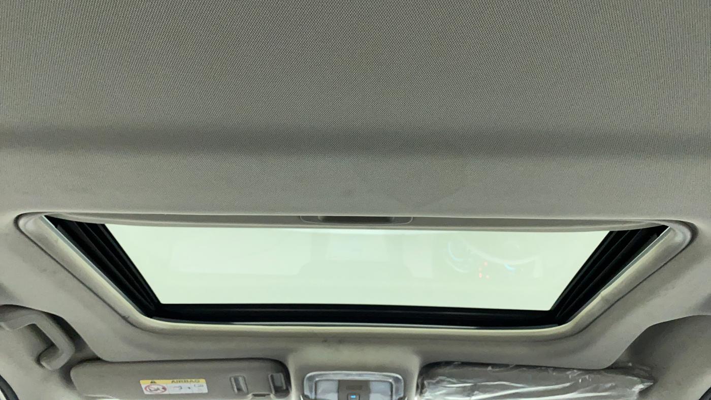 2019 Mahindra XUV500 W9, Diesel, Manual, 38,535 km, Moonroof/ Sunroof