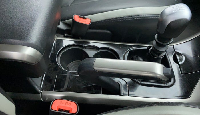 2019 Mahindra XUV500 W9, Diesel, Manual, 38,535 km, Gear Lever