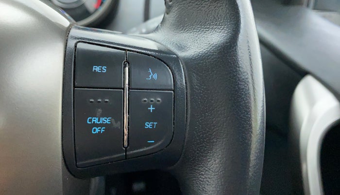 2019 Mahindra XUV500 W9, Diesel, Manual, 38,535 km, Adaptive Cruise Control