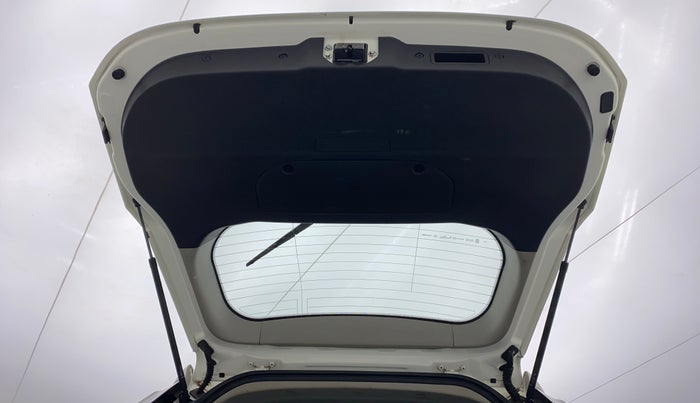 2019 Mahindra XUV500 W9, Diesel, Manual, 38,535 km, Boot Door Open