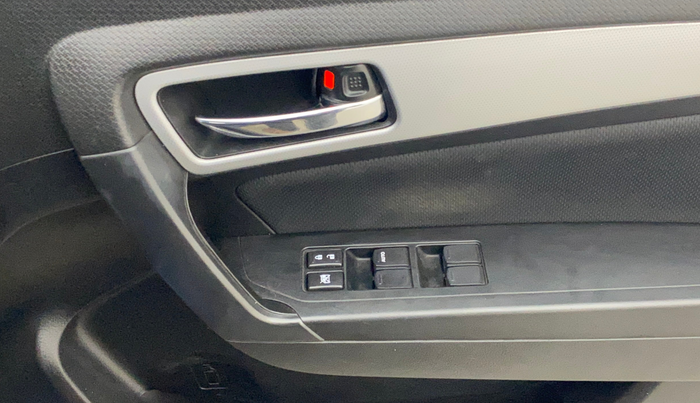 2022 Maruti Vitara Brezza ZXI PLUS AT SHVS, Petrol, Automatic, 77,009 km, Driver Side Door Panels Control