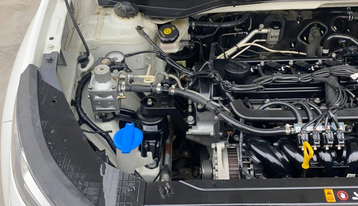 2019 Hyundai VENUE S 1.2, CNG, Manual, 38,118 km, Engine View - Right