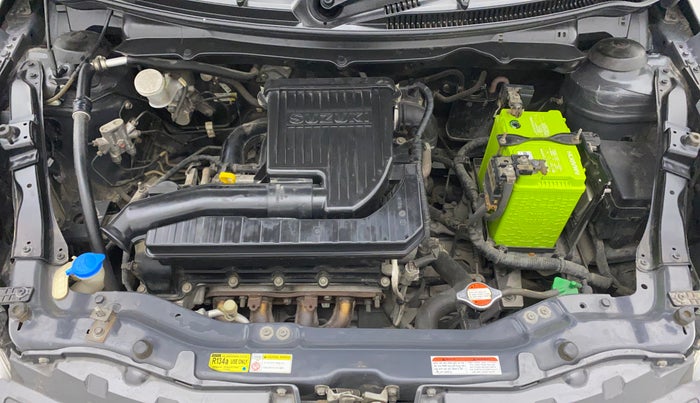 2016 Maruti Swift VXI, Petrol, Manual, 52,583 km, Open Bonet
