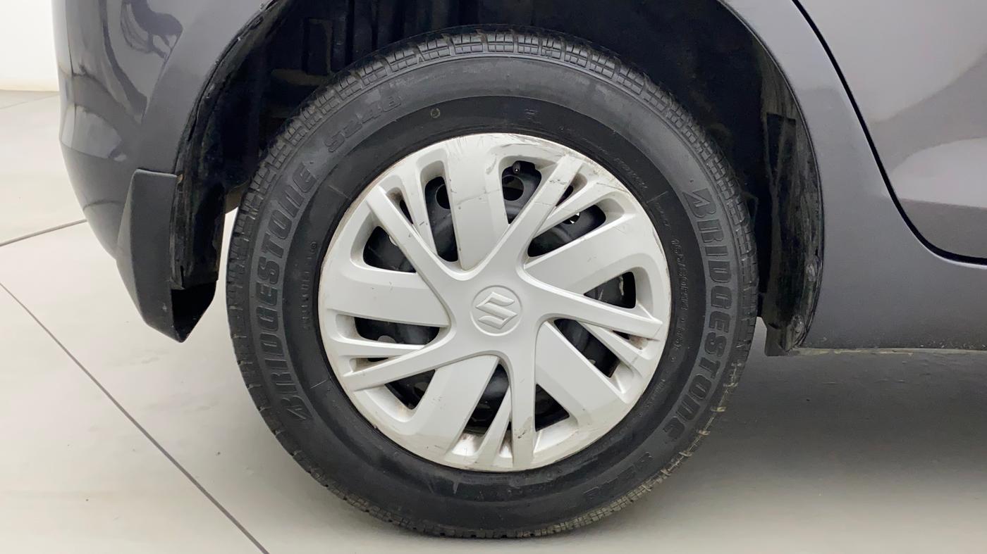 2016 Maruti Swift VXI, Petrol, Manual, 52,583 km, Right Rear Wheel
