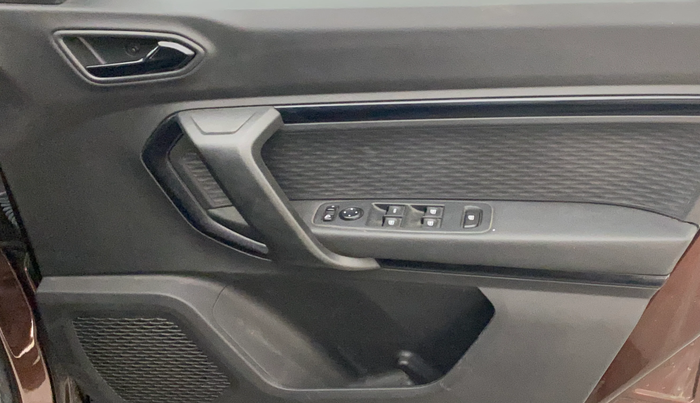 2022 Renault Kiger RXZ AMT, Petrol, Automatic, 25,075 km, Driver Side Door Panels Control