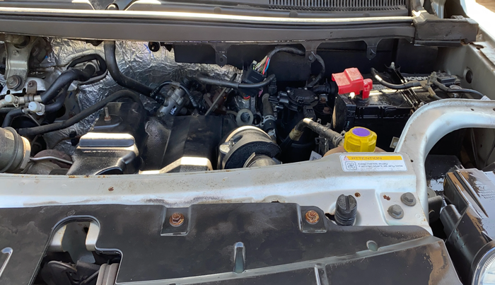 2017 Mahindra TUV300 T8, Diesel, Manual, 96,442 km, Engine View - Left