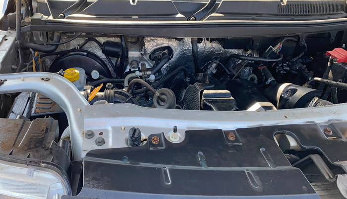 2017 Mahindra TUV300 T8, Diesel, Manual, 96,442 km, Engine View - Right