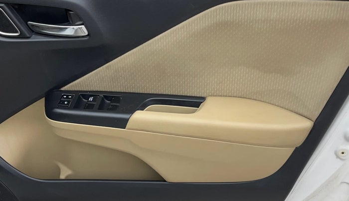 2017 Honda City 1.5L I-VTEC V MT, Petrol, Manual, 39,700 km, Driver Side Door Panels Control