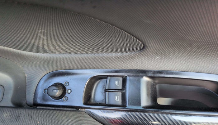 2012 Audi R8 4.2 FSI COUPE, Petrol, Automatic, 22,493 km, Driver Side Door Panels Control