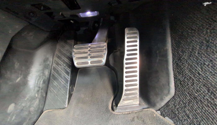 2012 Audi R8 4.2 FSI COUPE, Petrol, Automatic, 22,493 km, Pedals