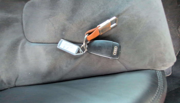 2012 Audi R8 4.2 FSI COUPE, Petrol, Automatic, 22,493 km, Key Close Up