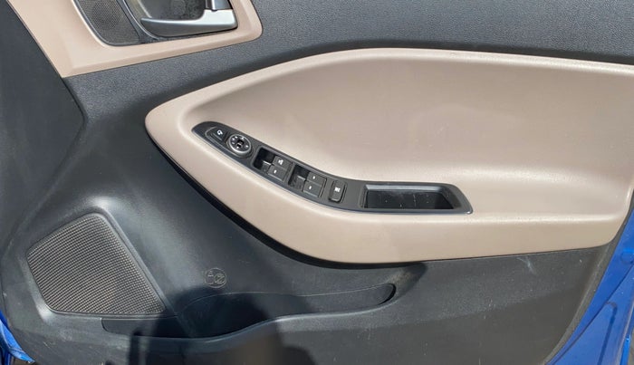 2018 Hyundai Elite i20 ASTA 1.2 (O), Petrol, Manual, 68,964 km, Driver Side Door Panels Control