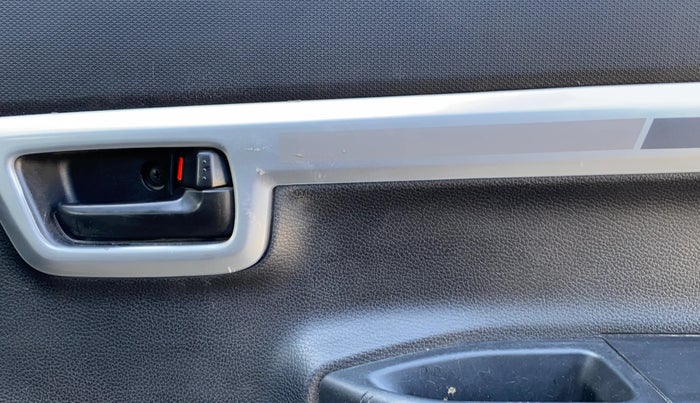 2021 Maruti S PRESSO VXI+, Petrol, Manual, 51,584 km, Driver Side Door Panels Control