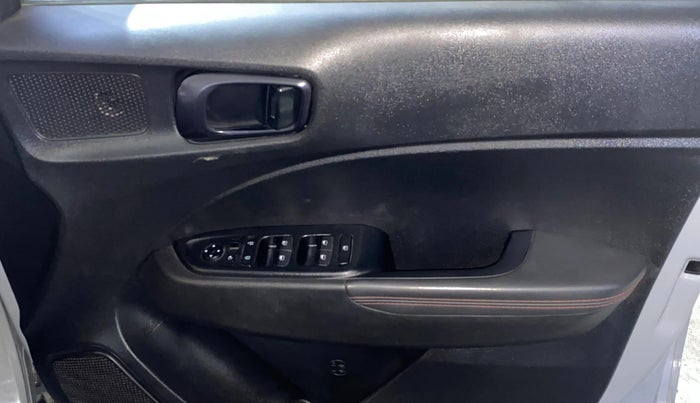 2023 Hyundai VENUE N LINE N8 1.0 TURBO DCT, Petrol, Automatic, 10,559 km, Driver Side Door Panels Control