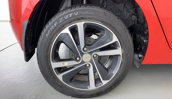 2020 Tata ALTROZ XZ 1.2, Petrol, Manual, 25,745 km, Right Rear Wheel