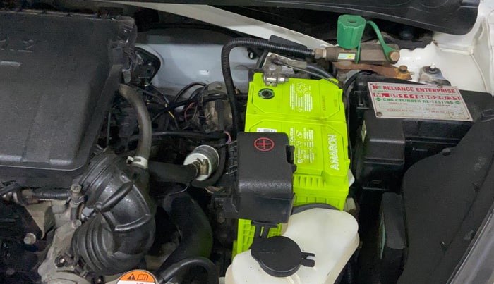 2015 Hyundai Xcent BASE 1.2, CNG, Manual, 72,734 km, Engine View - Left