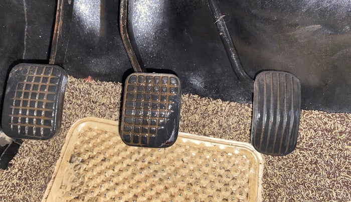 2016 Tata Tiago XT PETROL, Petrol, Manual, 82,945 km, Pedals