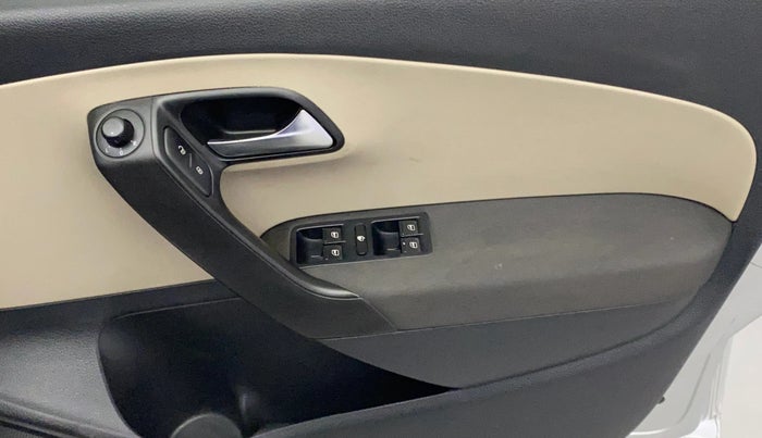 2012 Volkswagen Polo HIGHLINE DIESEL, Diesel, Manual, 1,28,671 km, Driver Side Door Panels Control