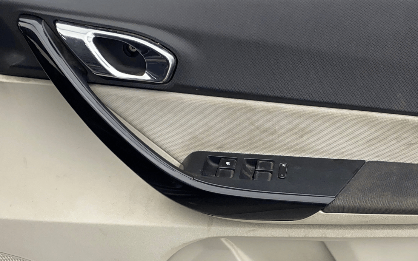 2022 Tata TIGOR XZ PLUS PETROL, Petrol, Manual, 67,809 km, Driver Side Door Panels Control