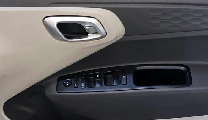 2023 Hyundai AURA SX 1.2 CNG, CNG, Manual, 41,204 km, Driver Side Door Panels Control