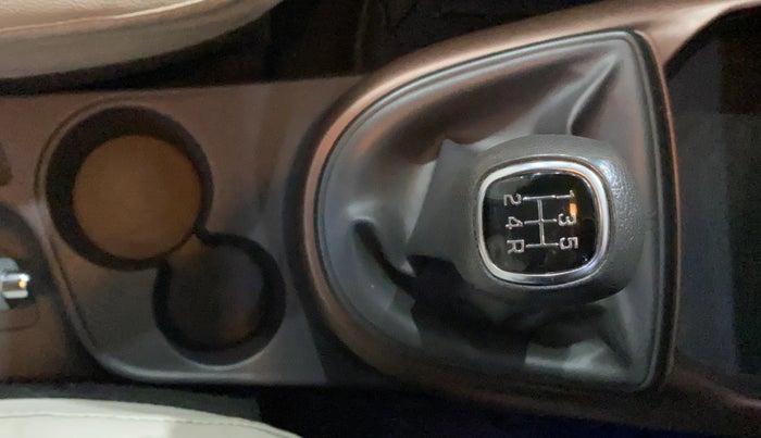 2023 Hyundai AURA SX 1.2 CNG, CNG, Manual, 41,204 km, Gear Lever