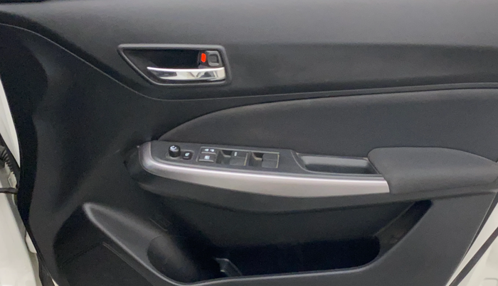 2023 Maruti Swift ZXI AMT, Petrol, Automatic, 14,033 km, Driver Side Door Panels Control