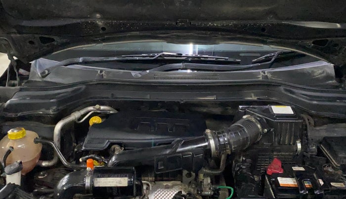 2022 Mahindra XUV300 W4 1.2 PETROL, Petrol, Manual, 26,197 km, Engine View