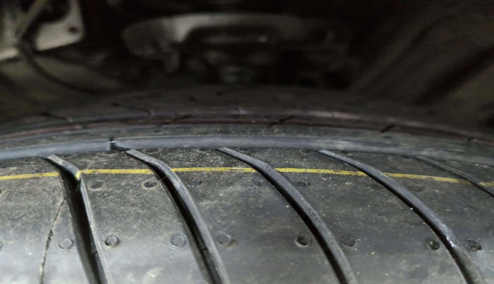 2023 KIA SELTOS  GTX PLUS 1.5 DIESEL AT, Diesel, Automatic, 35,185 km, Right Front Tyre Tread