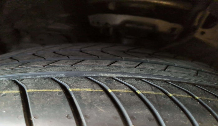 2023 KIA SELTOS  GTX PLUS 1.5 DIESEL AT, Diesel, Automatic, 35,185 km, Right Rear Tyre Tread