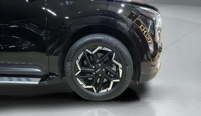 2024 KIA CARNIVAL LIMOUSINE PLUS 2.2 7 STR, Diesel, Automatic, 9,909 km, Right Front Wheel