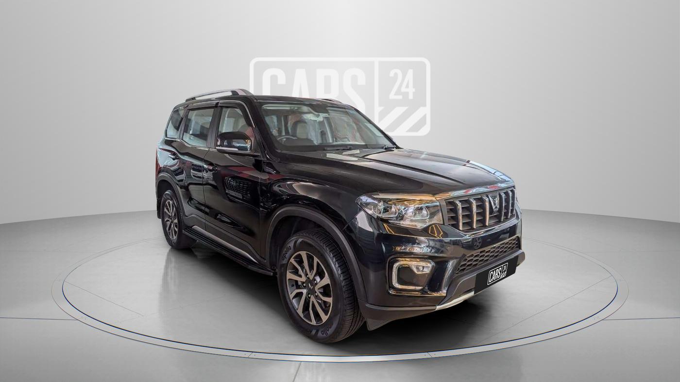 2023 Mahindra SCORPIO-N Z8 L PETROL AT 7 STR, Petrol, Automatic, 8,679 km, SRP