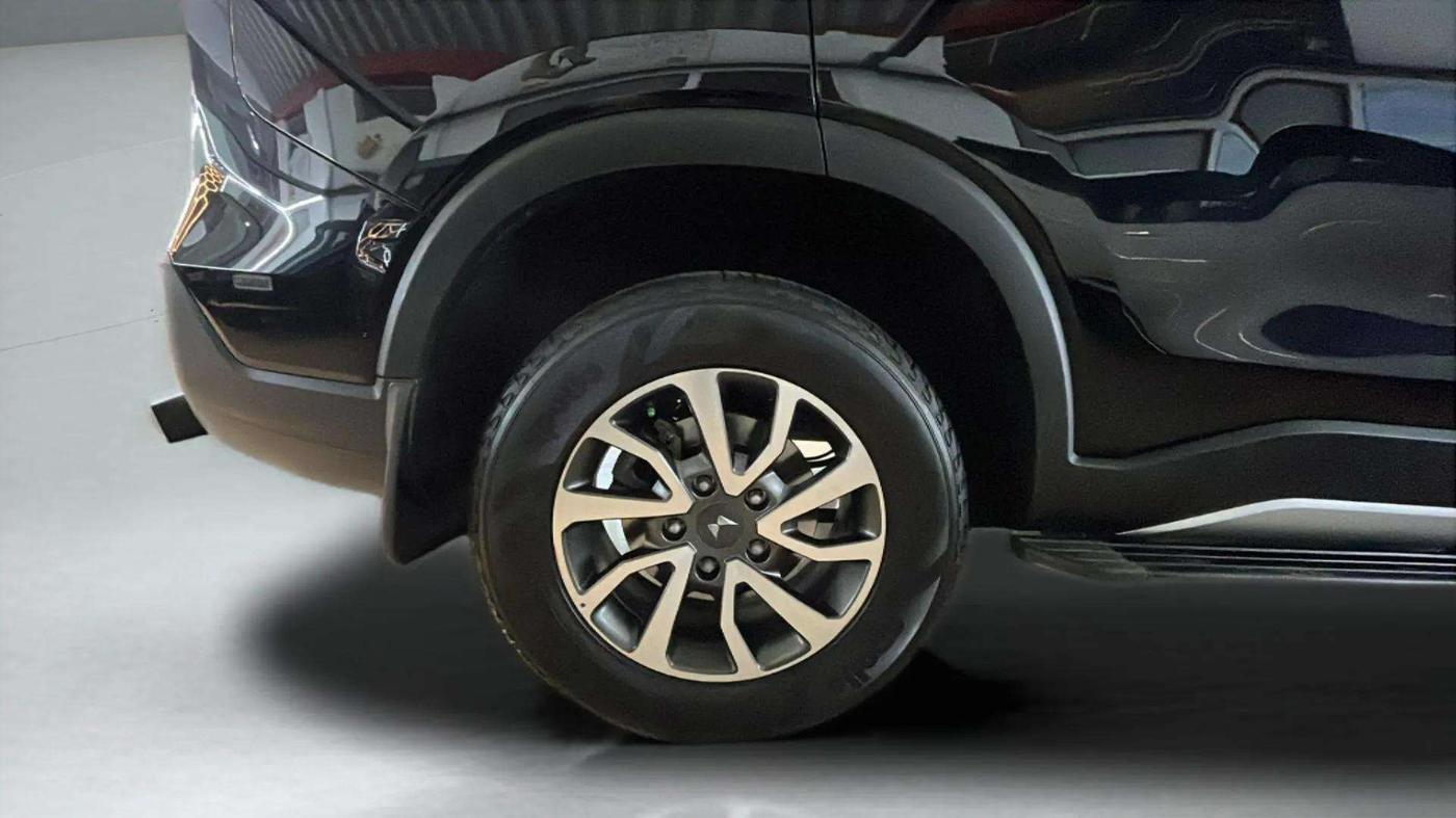 2023 Mahindra SCORPIO-N Z8 L PETROL AT 7 STR, Petrol, Automatic, 8,679 km, Right Rear Wheel