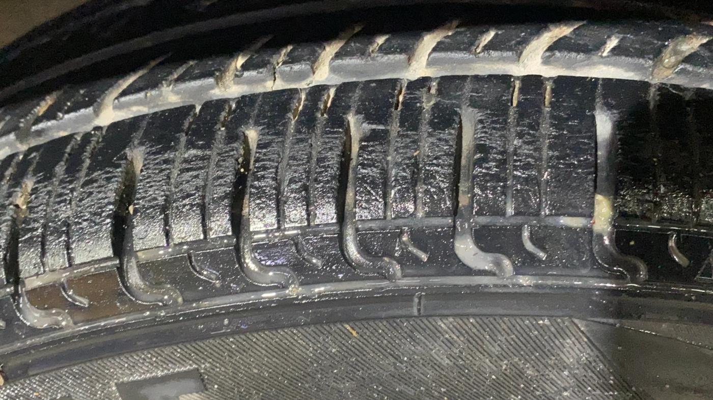 2022 Renault Kwid RXT 1.0, Petrol, Manual, 42,219 km, Left Front Tyre Tread