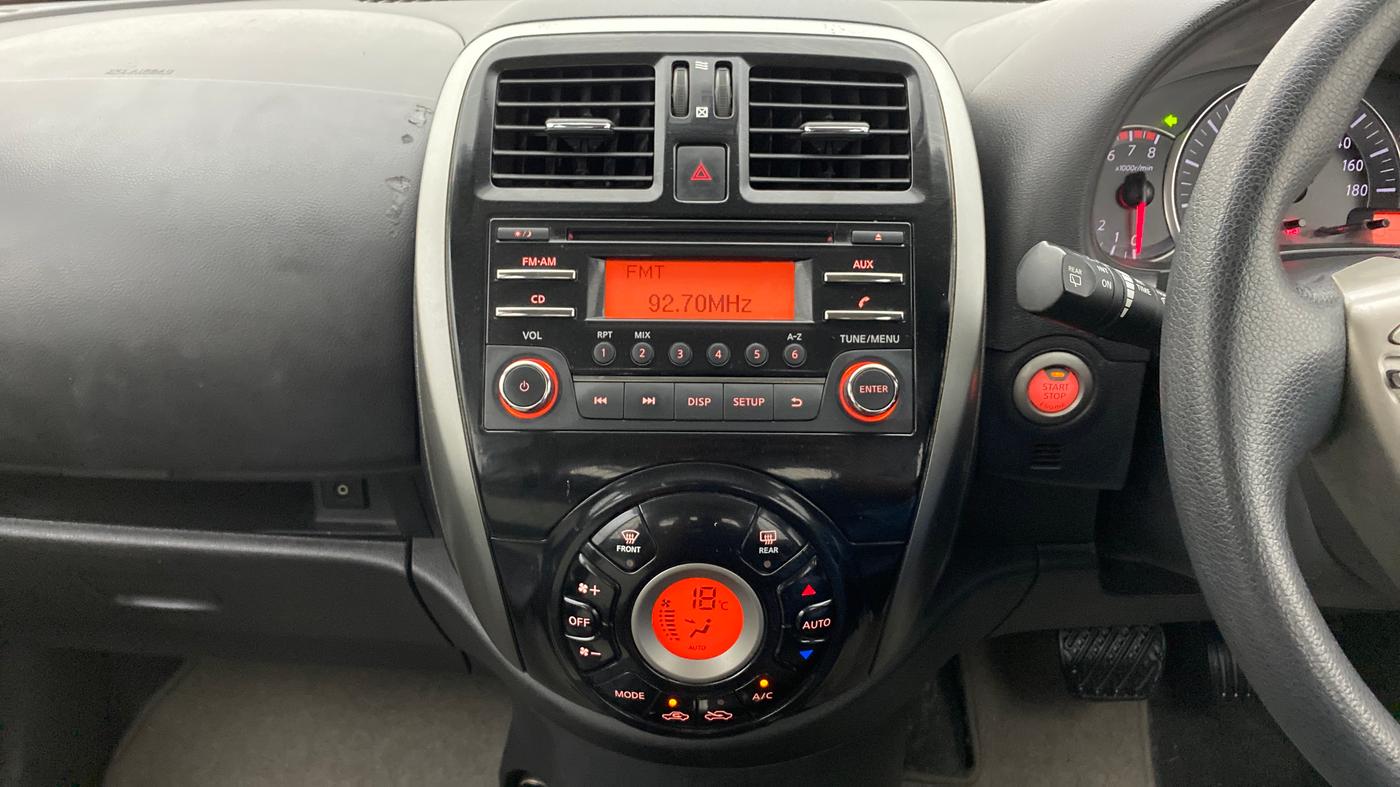 2016 Nissan Micra XV CVT, Petrol, Automatic, 60,226 km, Air Conditioner
