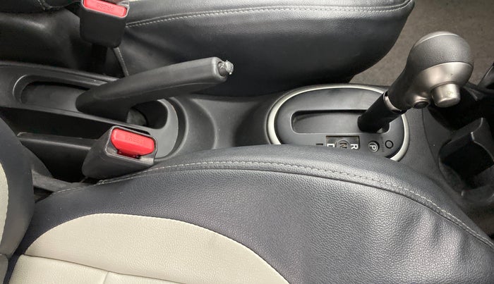 2016 Nissan Micra XV CVT, Petrol, Automatic, 60,226 km, Gear Lever