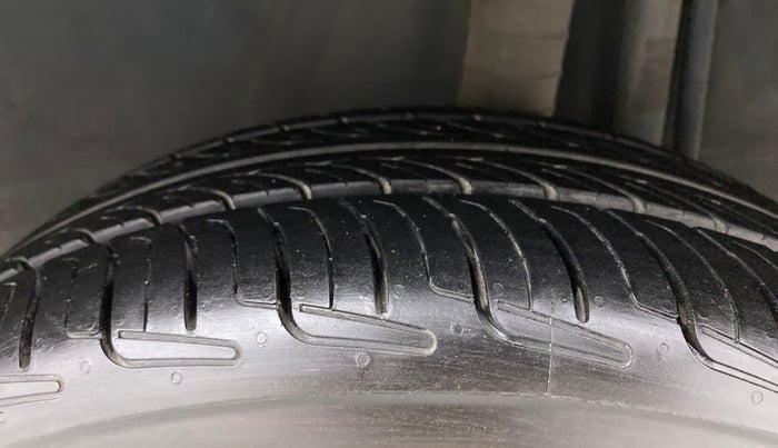 2016 Nissan Micra XV CVT, Petrol, Automatic, 60,226 km, Left Rear Tyre Tread