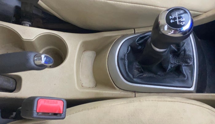 2014 Hyundai Verna FLUIDIC 1.6 VTVT SX OPT, Petrol, Manual, 99,204 km, Gear Lever