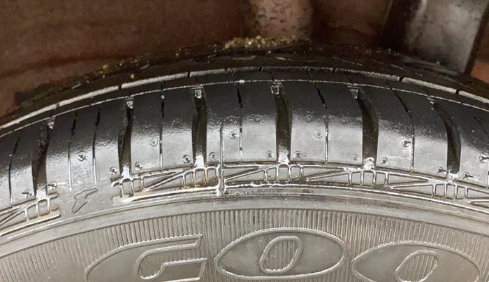 2017 Hyundai Grand i10 SPORTZ (O) 1.2 KAPPA VTVT, Petrol, Manual, 28,929 km, Left Rear Tyre Tread