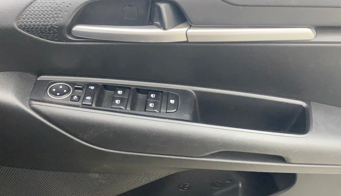 2020 KIA SONET HTK PLUS 1.0 DCT, Petrol, Automatic, 35,475 km, Driver Side Door Panels Control