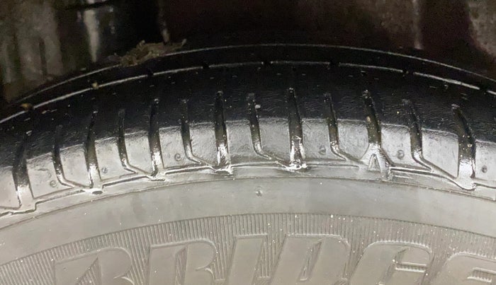 2015 Honda Amaze 1.2L I-VTEC S, Petrol, Manual, 80,306 km, Right Rear Tyre Tread