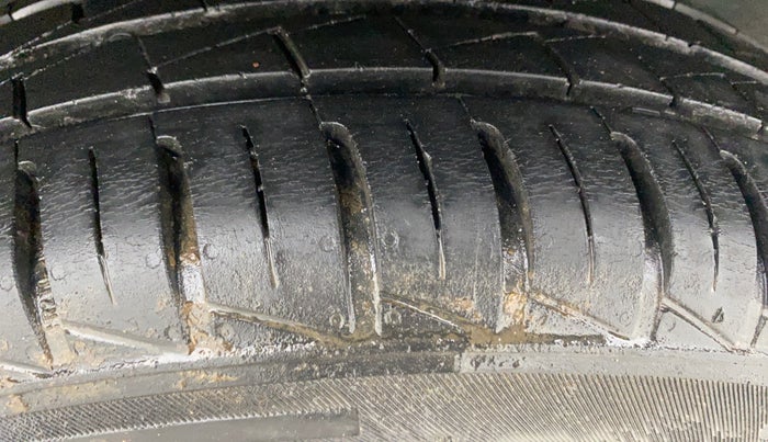 2022 Renault Kwid CLIMBER AMT 1.0, Petrol, Automatic, 19,923 km, Left Rear Tyre Tread