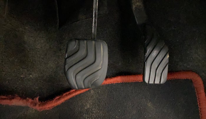 2022 Renault Kwid CLIMBER AMT 1.0, Petrol, Automatic, 19,923 km, Pedals