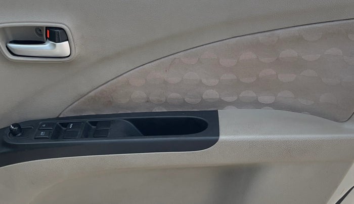 2016 Maruti Celerio ZXI (O), Petrol, Manual, 51,396 km, Driver Side Door Panels Control