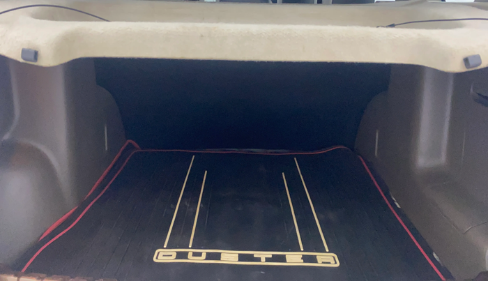 2017 Renault Duster RXL PETROL, Petrol, Manual, 57,656 km, Boot Inside