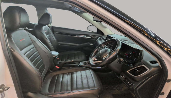 2020 KIA SELTOS GTX PLUS DCT 1.4 PETROL, Petrol, Automatic, 68,494 km, Right Side Front Door Cabin