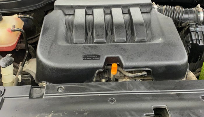 2021 Mahindra XUV700 AX 7 LUXURY P AT 7 STR, Petrol, Automatic, 28,785 km, Engine View - Right