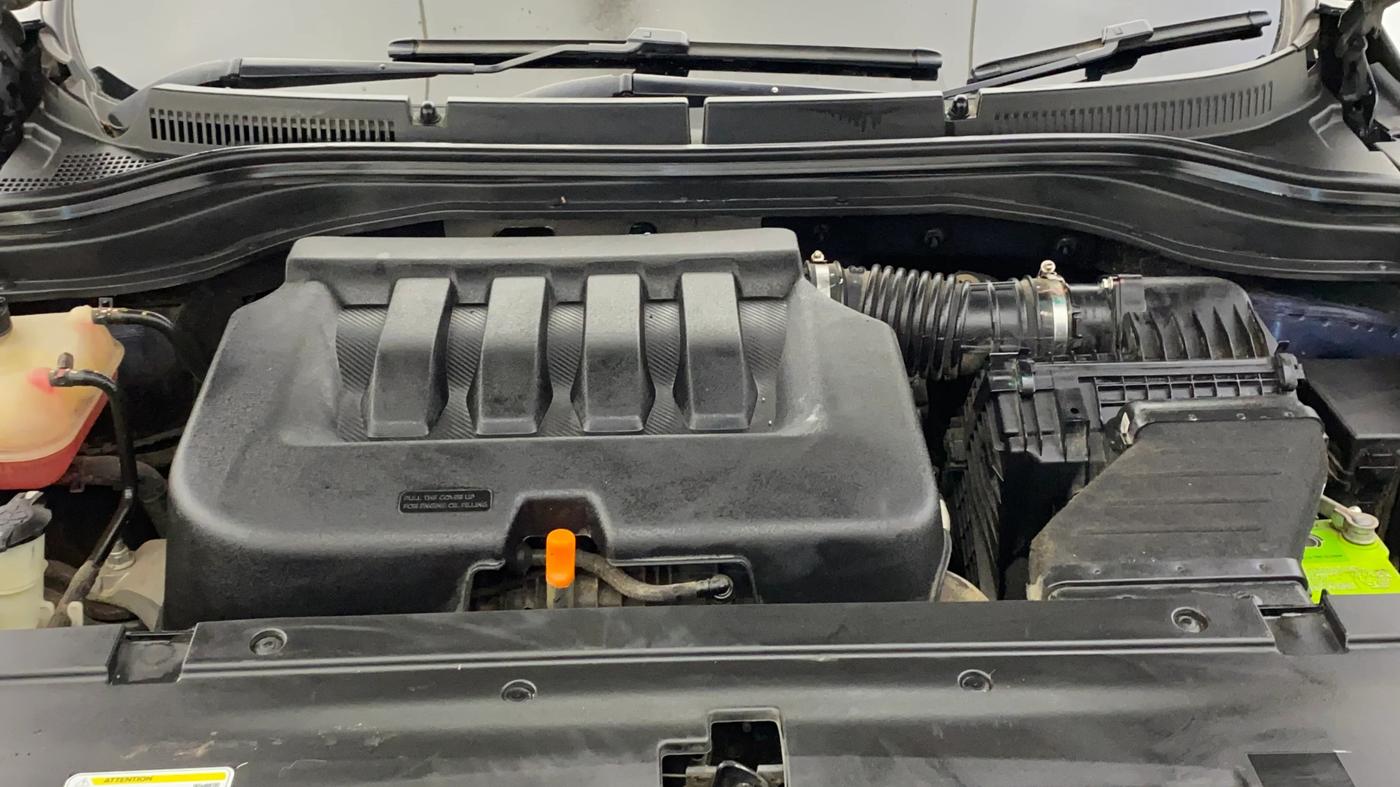 2021 Mahindra XUV700 AX 7 LUXURY P AT 7 STR, Petrol, Automatic, 28,832 km, Engine View