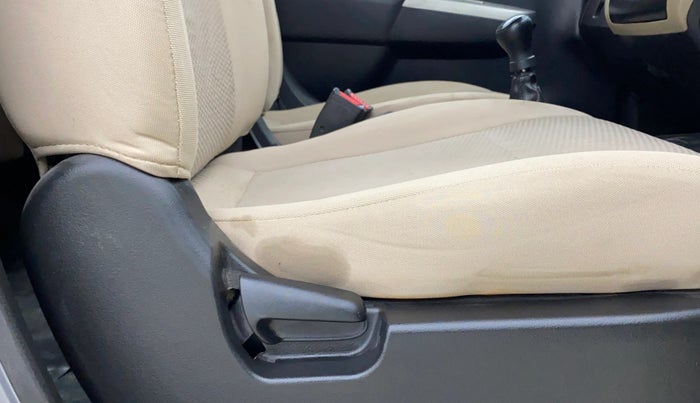 2017 Maruti Wagon R 1.0 LXI CNG, CNG, Manual, 99,996 km, Driver Side Adjustment Panel